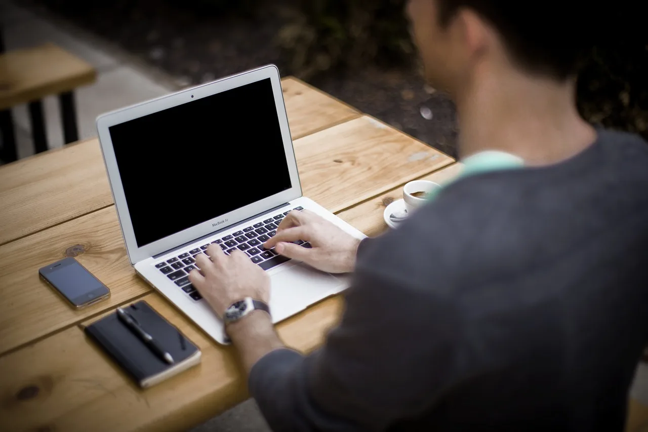 apple-mac-app-store-reject-electron-applications_WhatsApp web_apple-blocking-web-technologies-apple-platform